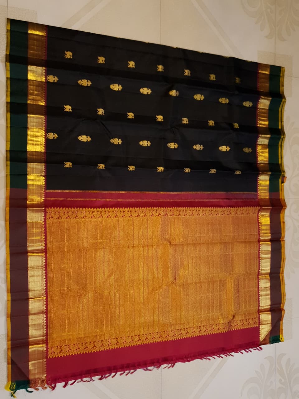 Ebony Black Kanjivaram Handloom Bridal Silk Saree